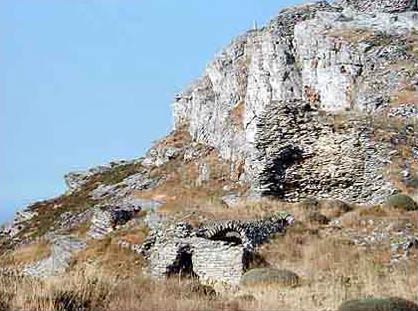 Ruins in Kastro Faneromenis ANDROS PHOTO GALLERY - FANEROMENIS CASTLE